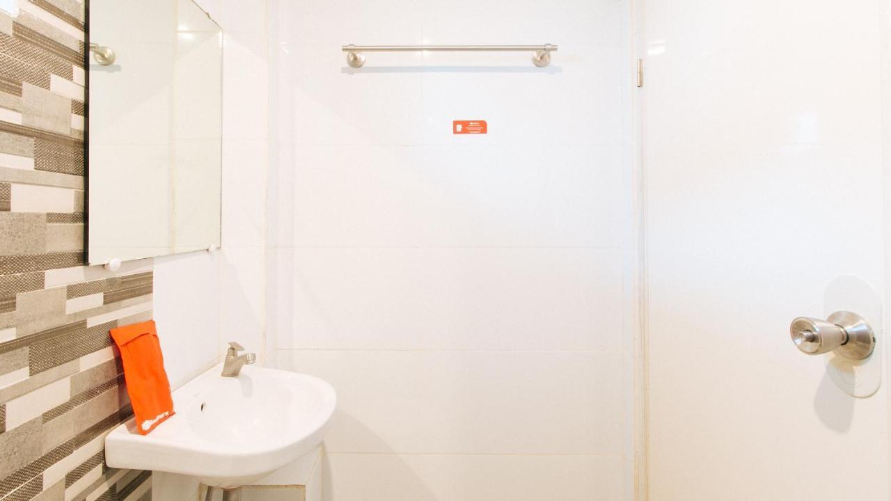 Reddoorz @ Walk Inn Hotel Manila Bagian luar foto