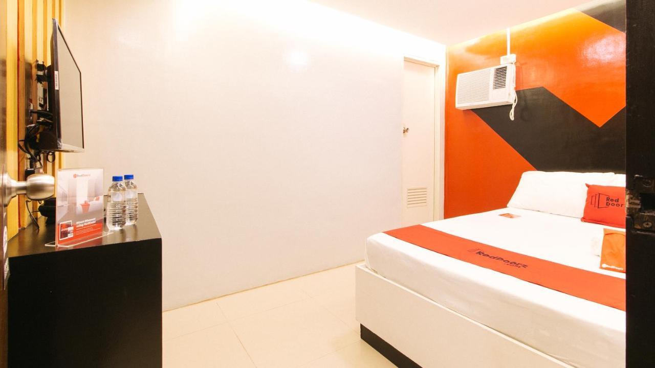 Reddoorz @ Walk Inn Hotel Manila Bagian luar foto
